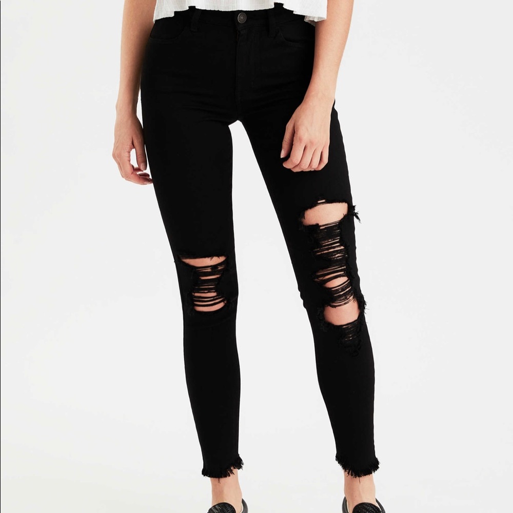 American Eagle Super Hi-Rise Destroyed Crop Jean